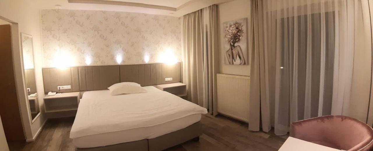 Hotel-Restaurant Gollner Lebring Exteriör bild